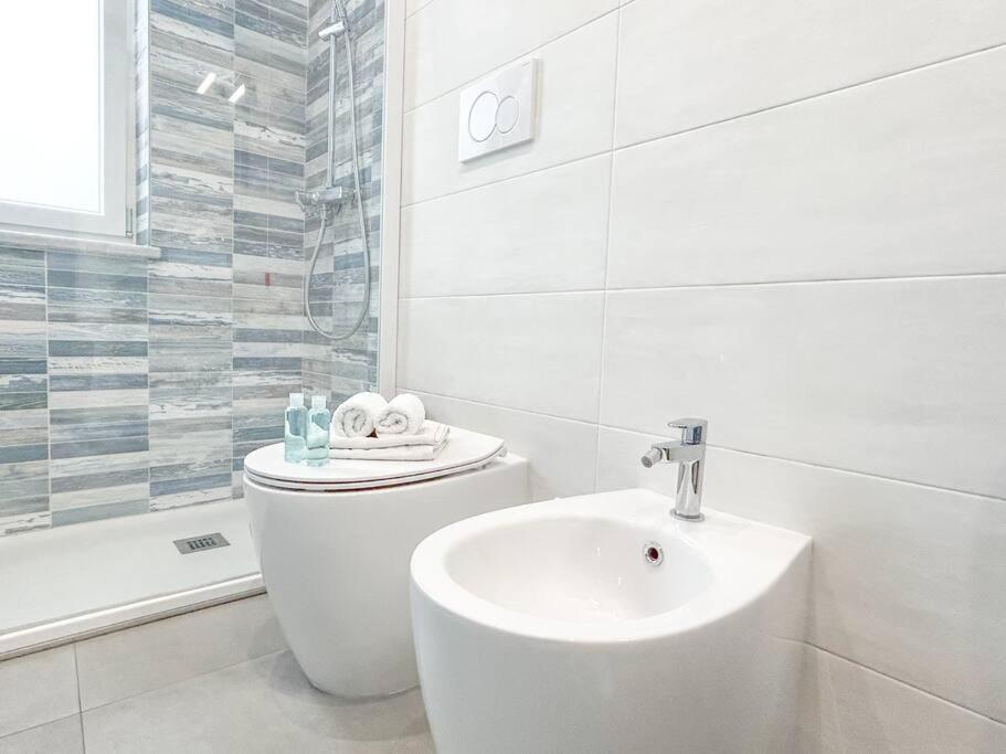 Ferienwohnung Free Parking - Elegante Casa Con Wifi -Smarttv Savona Exterior foto